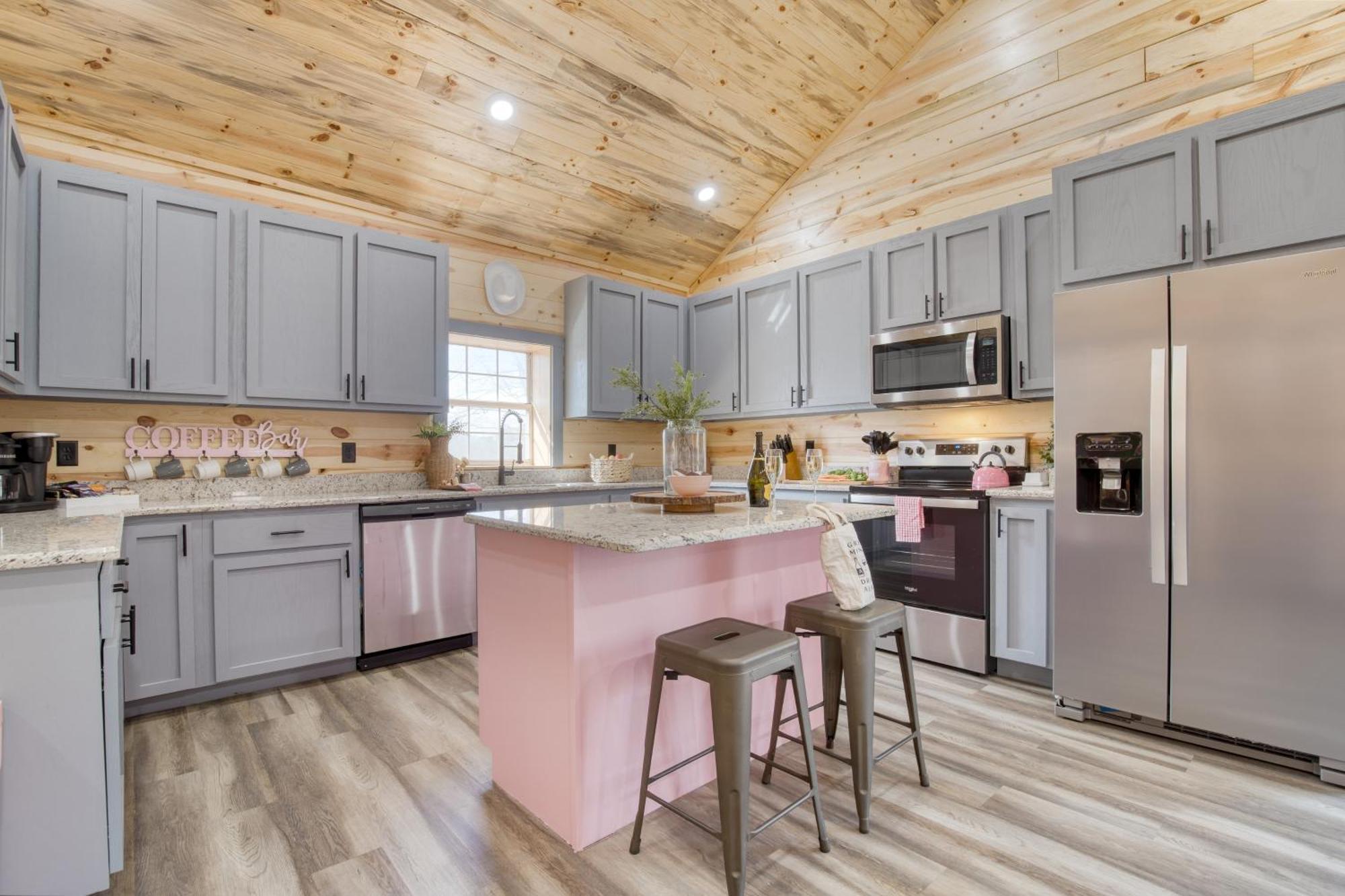 Pink Pines Avantstay Luxury Aesthetic Dream Home Indoor Pool Hot Tub ピジョンフォージ エクステリア 写真