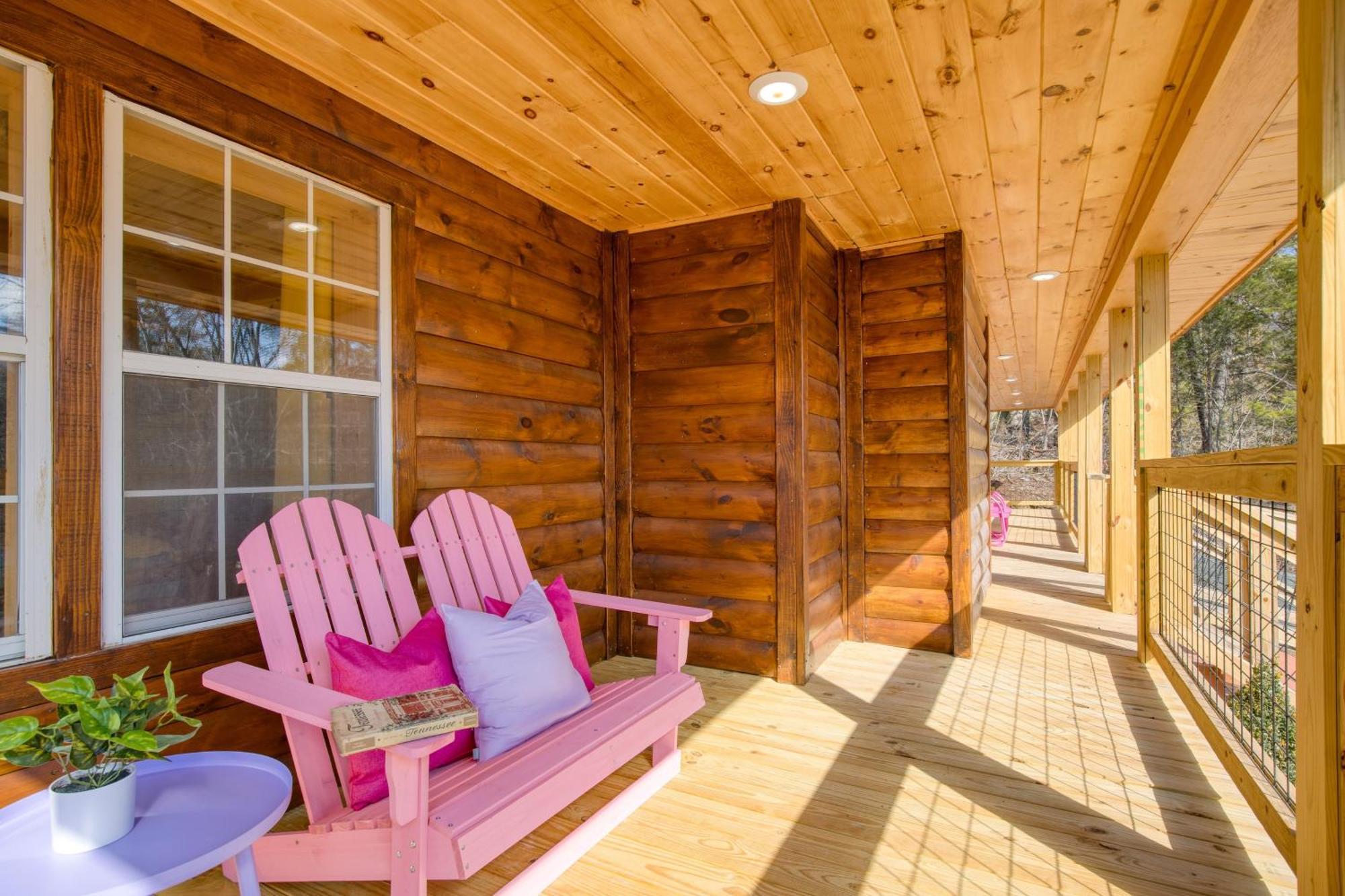 Pink Pines Avantstay Luxury Aesthetic Dream Home Indoor Pool Hot Tub ピジョンフォージ エクステリア 写真