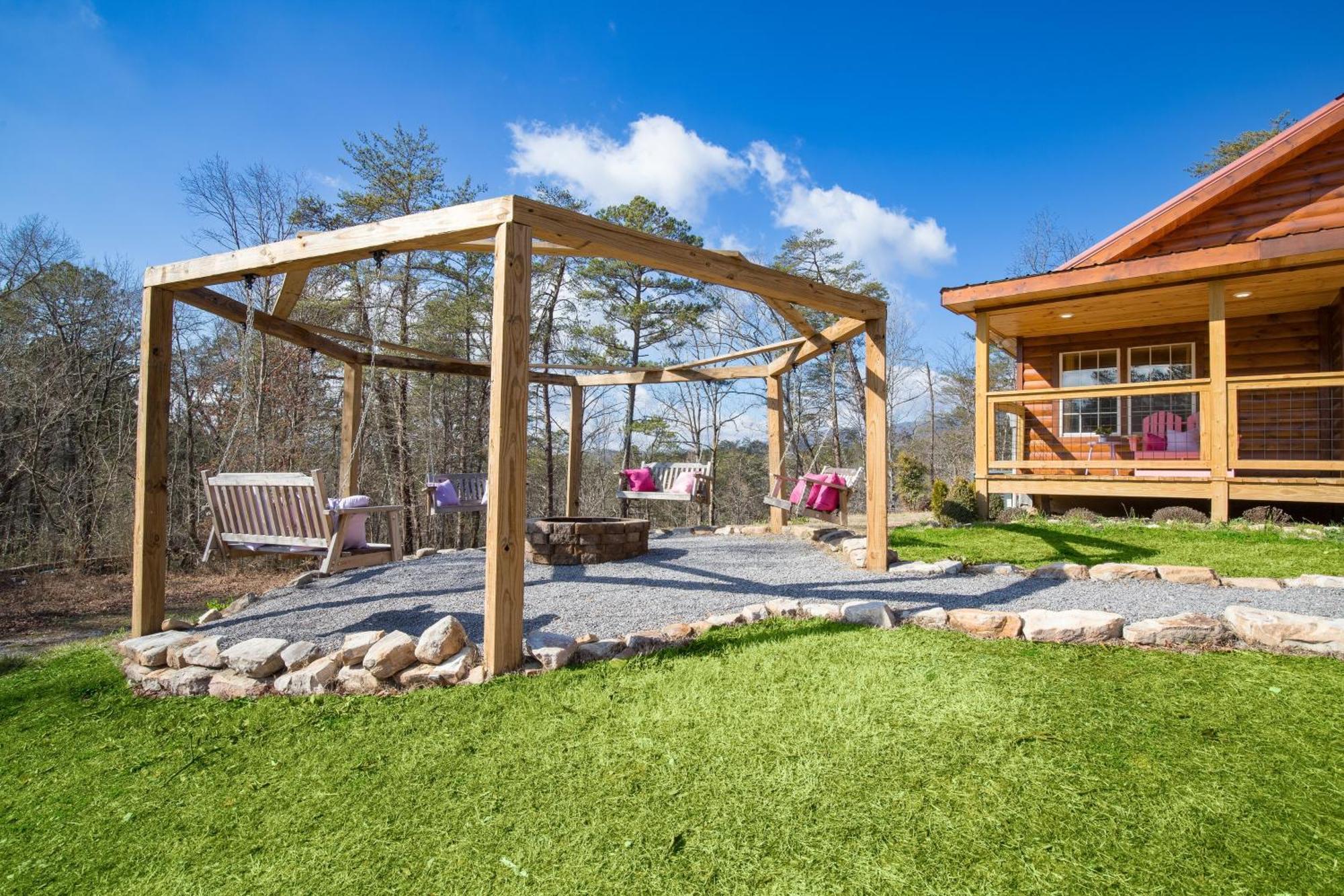 Pink Pines Avantstay Luxury Aesthetic Dream Home Indoor Pool Hot Tub ピジョンフォージ エクステリア 写真