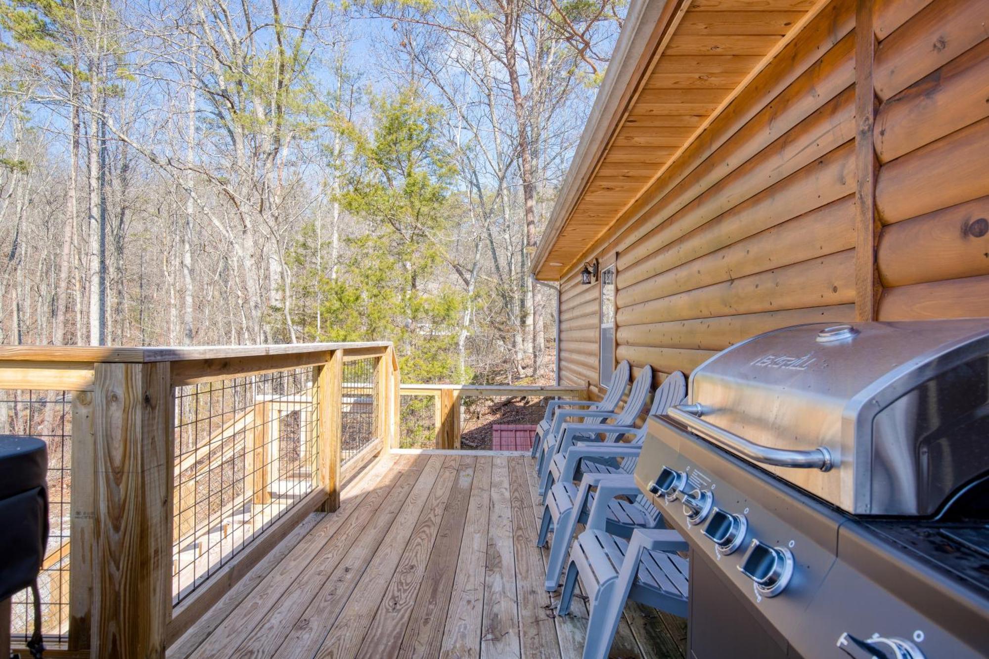 Pink Pines Avantstay Luxury Aesthetic Dream Home Indoor Pool Hot Tub ピジョンフォージ エクステリア 写真