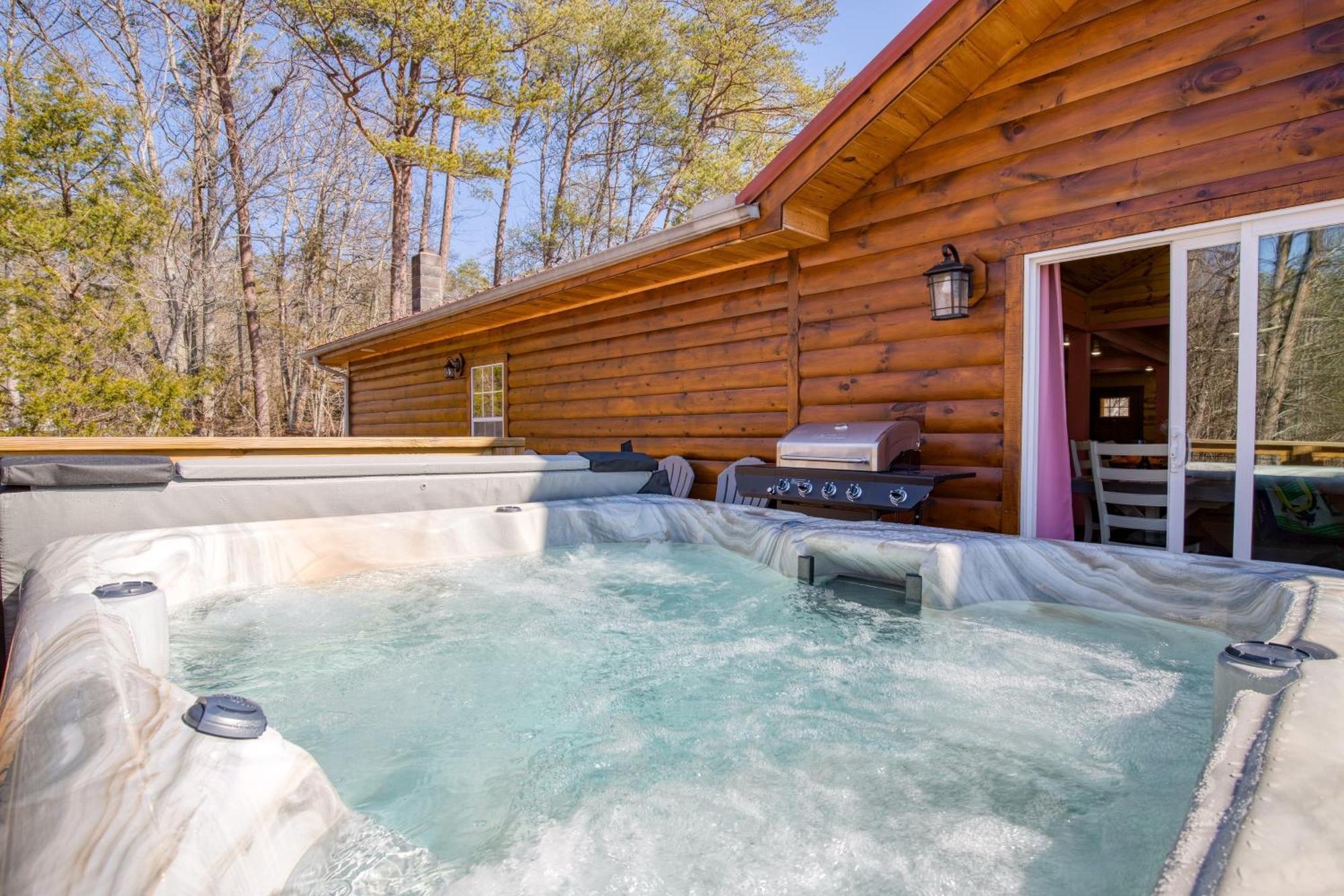 Pink Pines Avantstay Luxury Aesthetic Dream Home Indoor Pool Hot Tub ピジョンフォージ エクステリア 写真