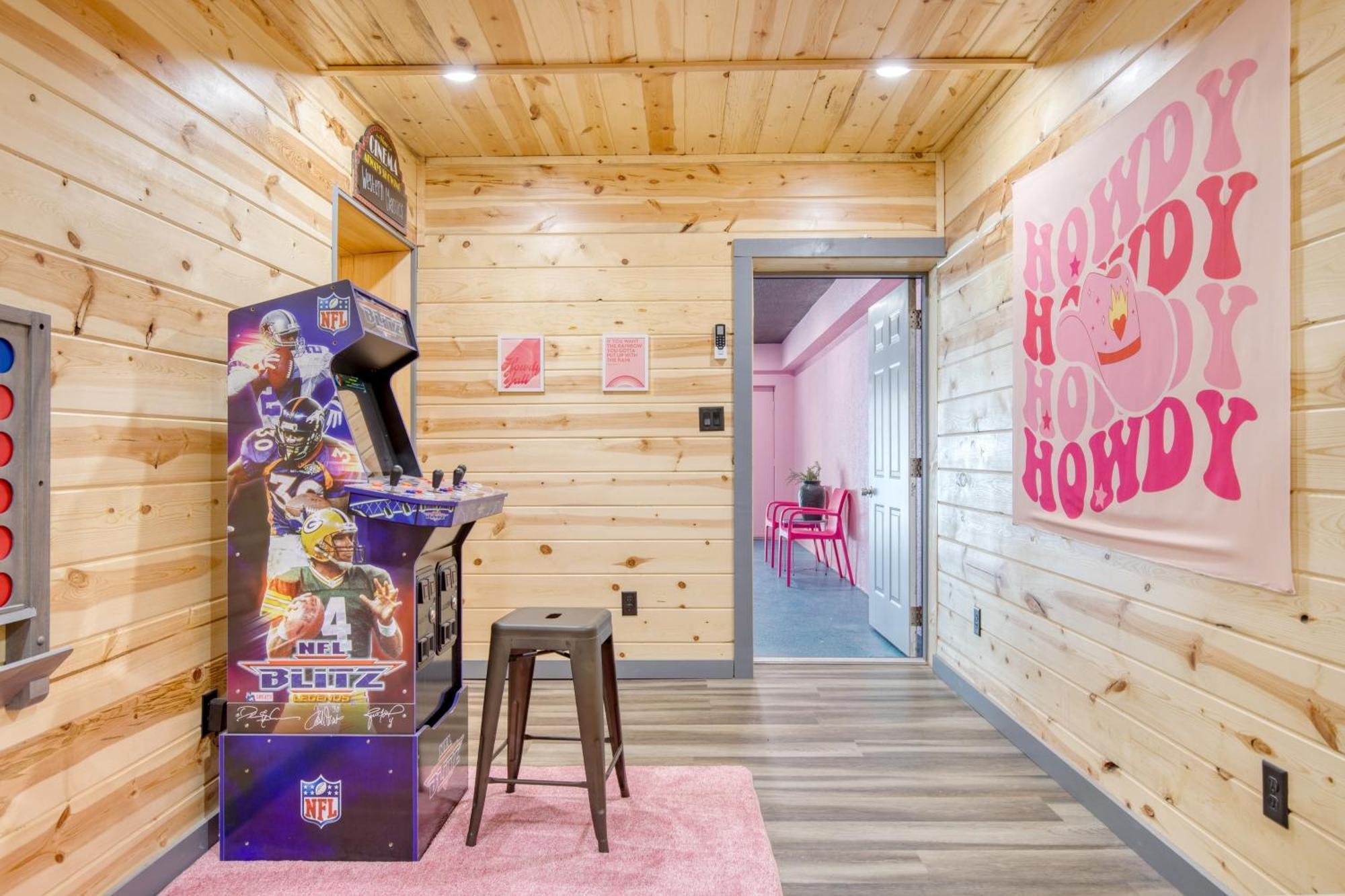Pink Pines Avantstay Luxury Aesthetic Dream Home Indoor Pool Hot Tub ピジョンフォージ エクステリア 写真