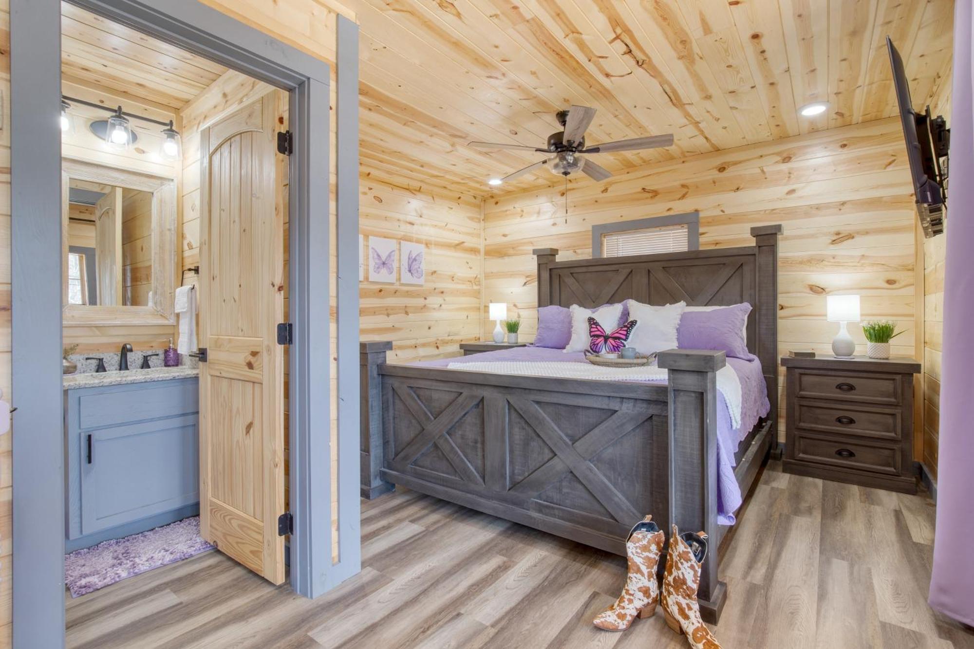 Pink Pines Avantstay Luxury Aesthetic Dream Home Indoor Pool Hot Tub ピジョンフォージ エクステリア 写真